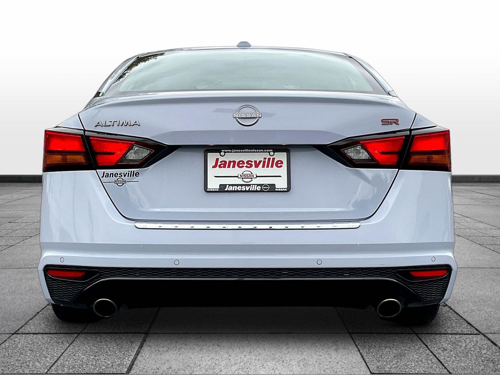 Certified 2023 Nissan Altima 2.5 SR w/ SR Premium Package FWD image 6