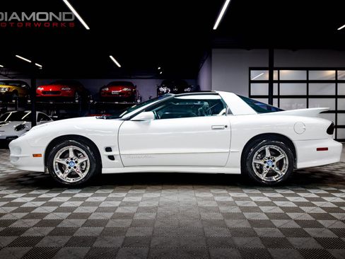 Used 1998 Pontiac Firebird Formula w/ Security Pkg image 10