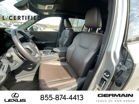 Used 2024 Lexus TX 350 350 Premium w/ Captains Chair Package image 12