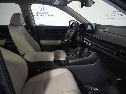 Used 2023 Honda CR-V EX-L image 6