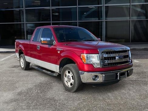 Used 2013 Ford F150 XLT w/ Mid Equipment Group image 2