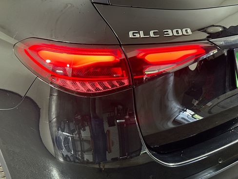Used 2023 Mercedes-Benz GLC 300 4MATIC w/ Exclusive Trim Package image 36