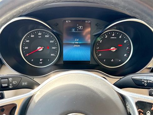 Used 2021 Mercedes-Benz GLC 300 w/ Multimedia Package image 13