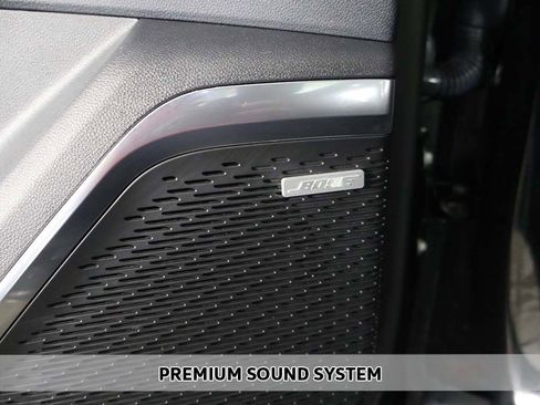 Used 2024 Chevrolet Traverse RS w/ LPO, Floor Liner Package AWD/4WD image 4