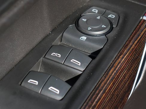 Used 2020 GMC Sierra 1500 Elevation image 15