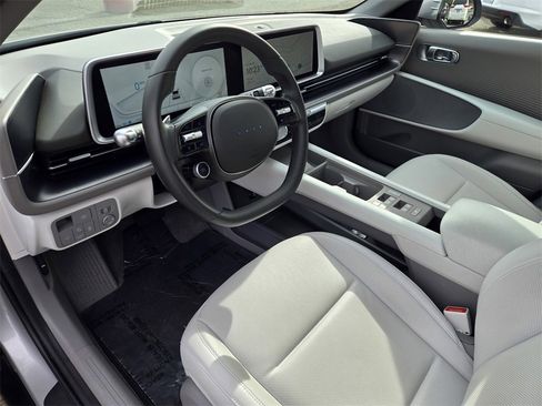 Used 2023 Hyundai Ioniq 6 SEL image 10