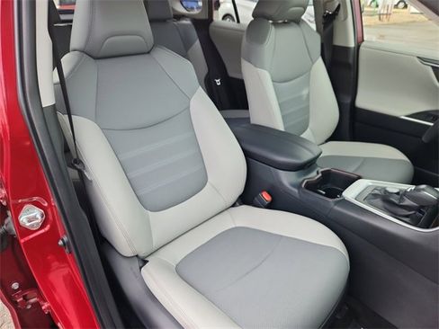 Used 2023 Toyota RAV4 Limited image 14