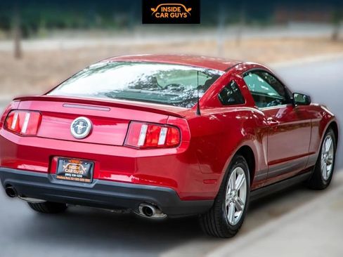Used 2012 Ford Mustang Coupe image 4