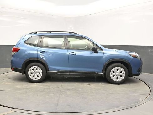 Used 2023 Subaru Forester AWD/4WD image 8