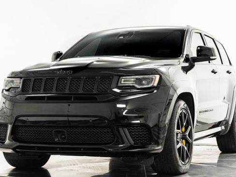 Used 2021 Jeep Grand Cherokee Trackhawk w/ Trailer Tow Group IV AWD/4WD image 5