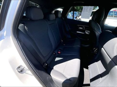 Used 2026 Mercedes-Benz GLC 300 4MATIC image 16