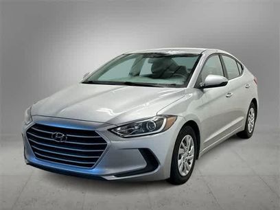 Used 2018 Hyundai Elantra SE w/ SE Connectivity Package 04