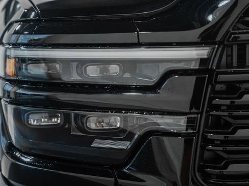New 2026 RAM 2500 Limited AWD/4WD image 12