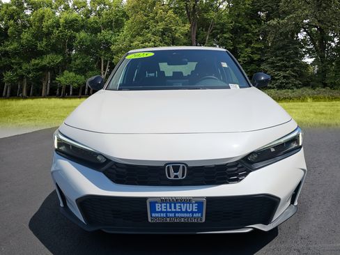 Used 2025 Honda Civic Sport image 2