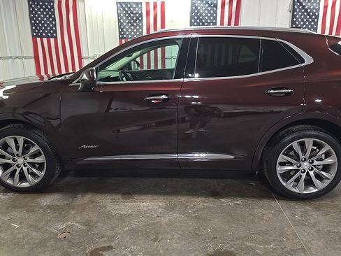 Used 2021 Buick Envision Avenir w/ Technology Package II image 3