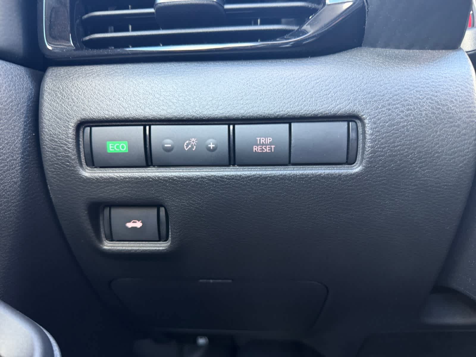 Used 2024 Nissan Sentra SV FWD image 24