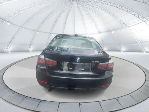 Used 2015 BMW 320i Sedan image 6