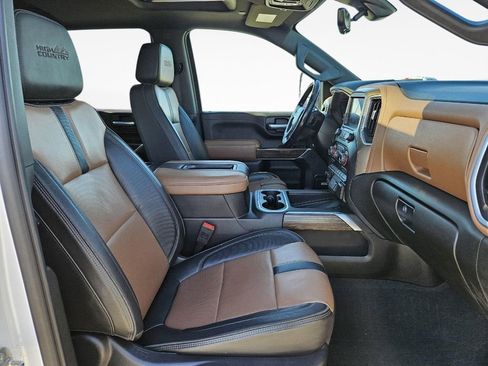 Used 2022 Chevrolet Silverado 2500 High Country w/ Z71 Off-Road Package AWD/4WD image 35