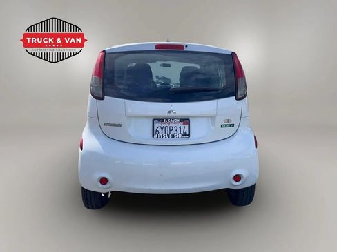 Used 2012 Mitsubishi i ES RWD image 5