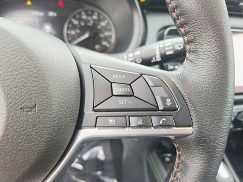 Used 2023 Nissan Kicks SR w/ SR Premium Package image 20