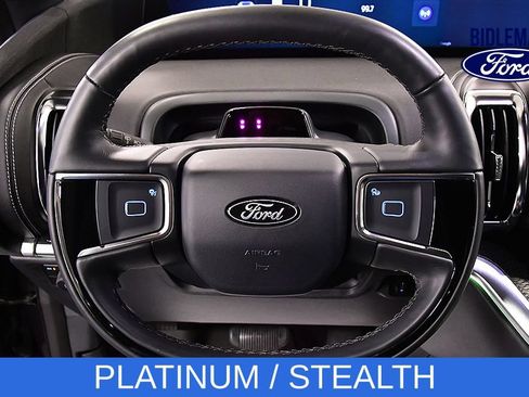 Used 2025 Ford Expedition Platinum w/ Stealth Appearance Package AWD/4WD image 19