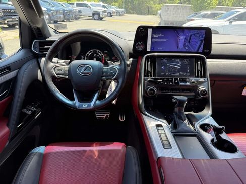 Used 2023 Lexus LX 600 F Sport w/ Accessory Package (Z1) AWD/4WD image 8
