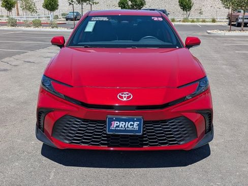 Used 2025 Toyota Camry SE w/ Convenience Package FWD image 2