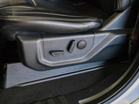 Used 2022 Ford F250 Lariat w/ Lariat Value Package image 31