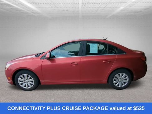 Used 2011 Chevrolet Cruze LT FWD image 4