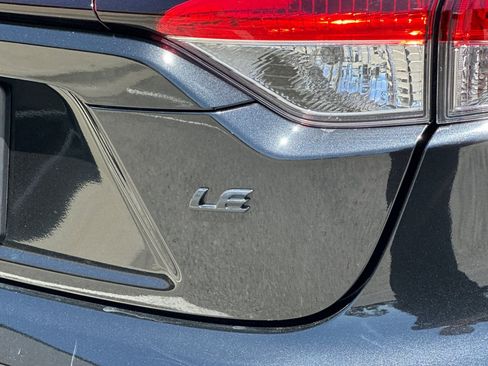 Used 2021 Toyota Corolla LE w/ Carpet Mat Package (TMS) FWD image 24