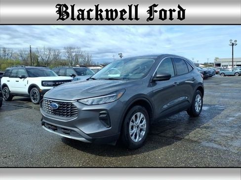 Used 2024 Ford Escape Active image 1