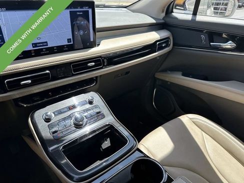 Used 2022 Lincoln Nautilus FWD w/ Premium Package image 16
