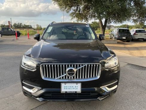 Certified 2024 Volvo XC90 B6 Plus AWD/4WD image 2
