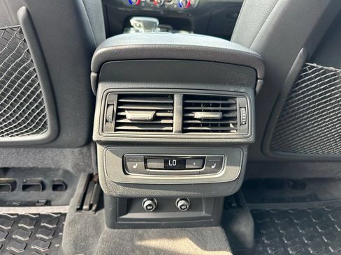 Used 2018 Audi Q7 3.0T Premium AWD/4WD image 25
