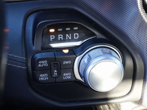 Used 2019 RAM 1500 Limited w/ Advanced Safety Group AWD/4WD image 18