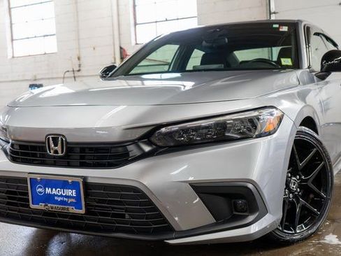Used 2024 Honda Civic Sport image 1