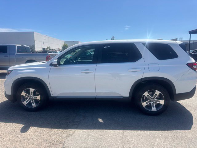 Used 2025 Honda Pilot EX-L image 8