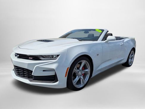 Used 2021 Chevrolet Camaro SS RWD image 8