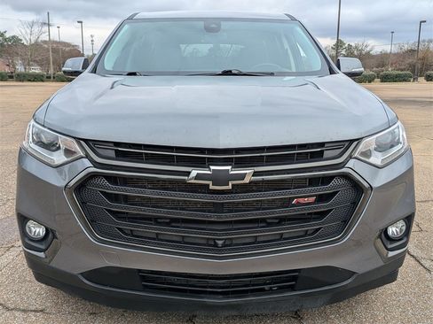 Used 2020 Chevrolet Traverse RS image 2