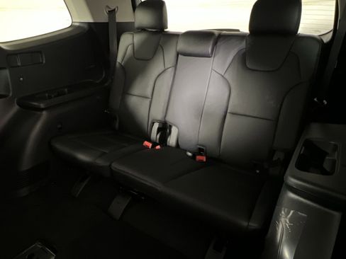 New 2025 Kia Telluride S image 24