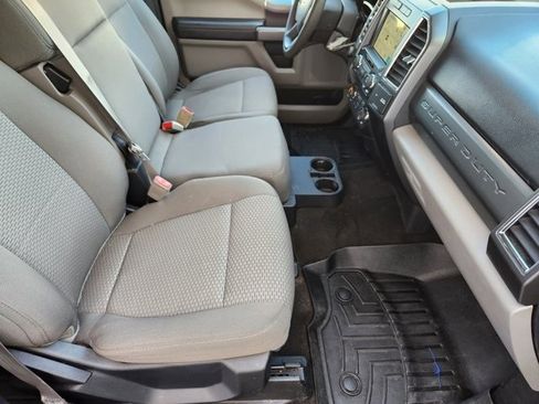 Used 2018 Ford F250 XLT w/ XLT Premium Package image 13