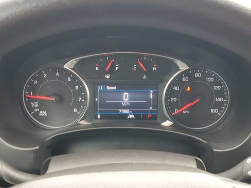 Used 2024 GMC Terrain SLE FWD image 16