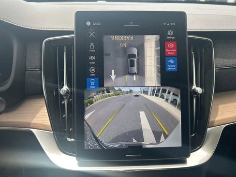 Certified 2025 Volvo XC90 B6 Plus AWD/4WD image 23