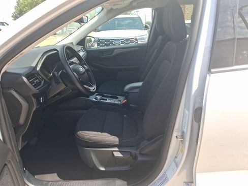 Used 2025 Ford Escape Active AWD/4WD image 4