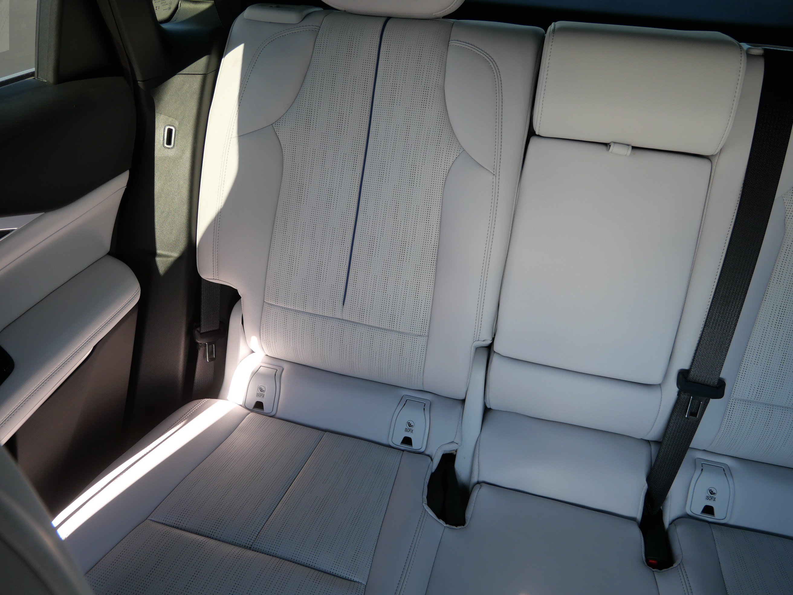 Used 2026 Cadillac Lyriq Premium Sport w/ LPO, Floor Liner Package AWD/4WD image 10