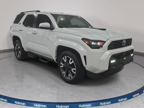 Used 2026 Toyota 4Runner TRD Sport Premium AWD/4WD image 4