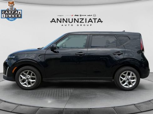 Certified 2025 Kia Soul LX w/ LX Technology Package FWD image 2
