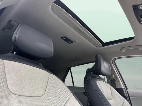 Certified 2023 Kia Niro Wave image 17