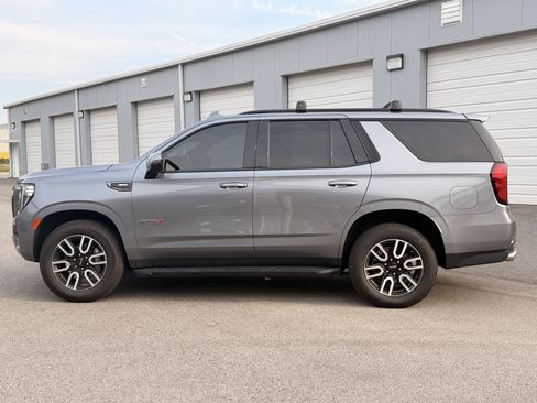 Used 2022 GMC Yukon AT4 AWD/4WD image 17