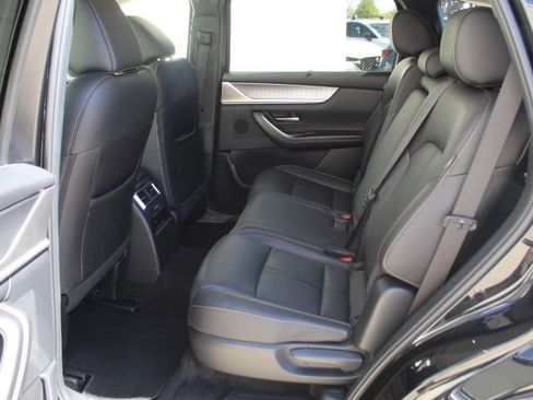 Used 2025 MAZDA CX-70 3.3 Turbo w/ Preferred Package image 13